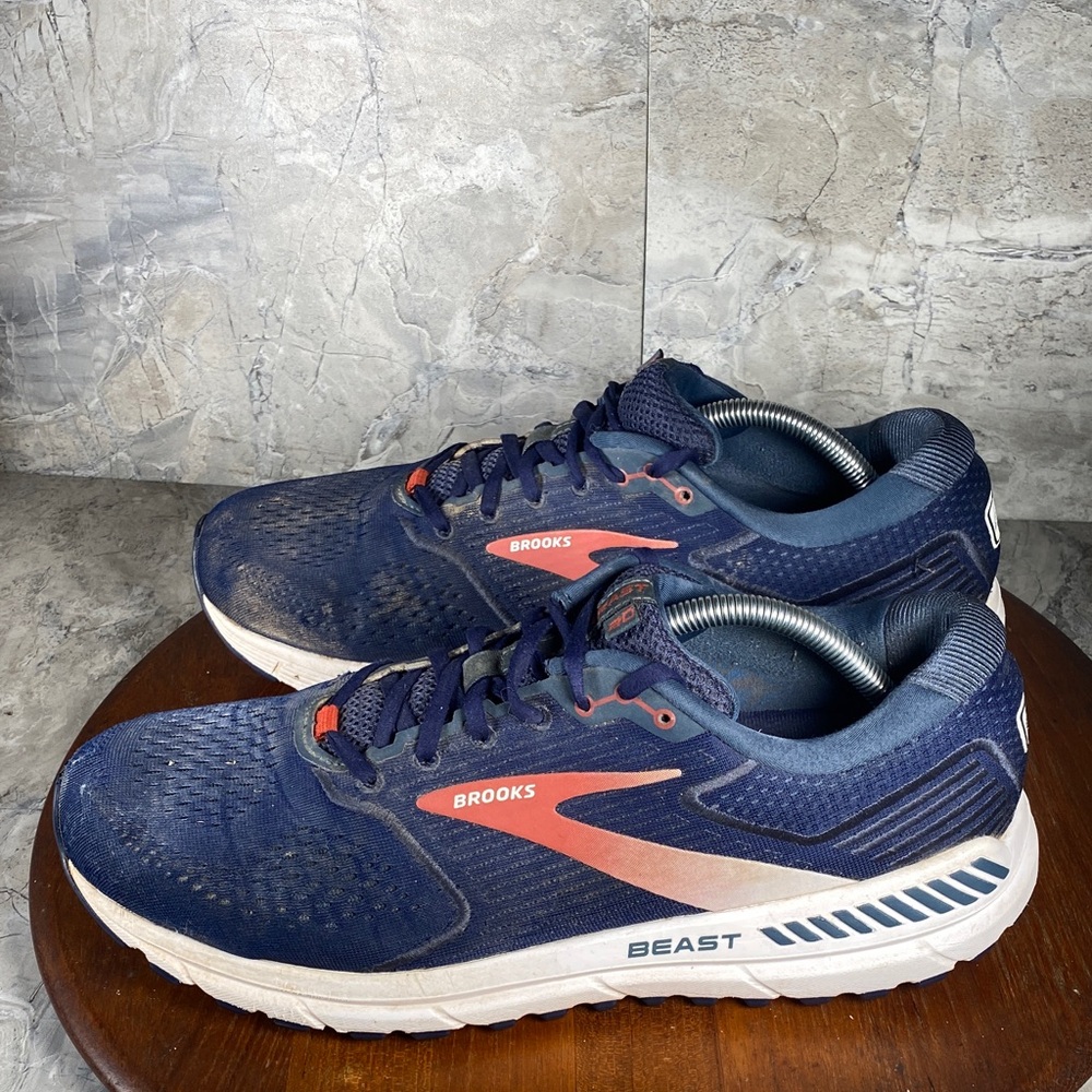 Brooks Beast ‘20 Men’s Size 13 Blue/Red Supportive Athletic Shoes